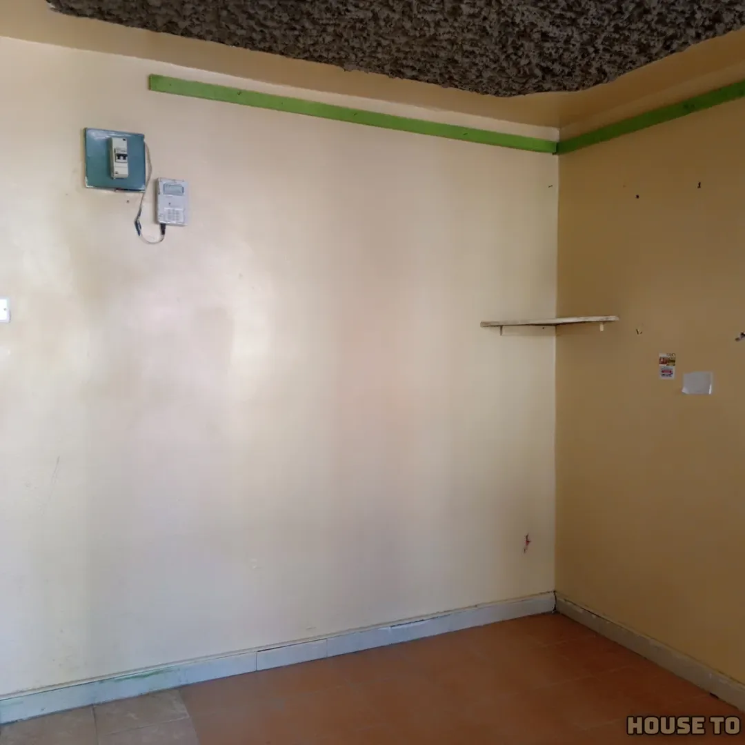 Prime Muthiga Bedsitter: Walk to Highway & Academy