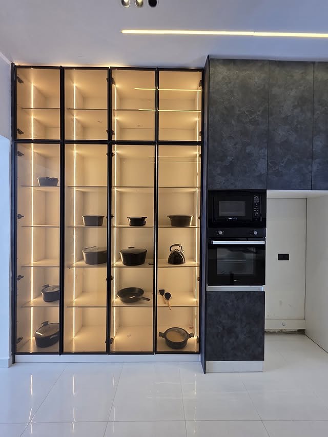 Lagos Luxury: 5-Bed Smart Duplex with Pool & Gym