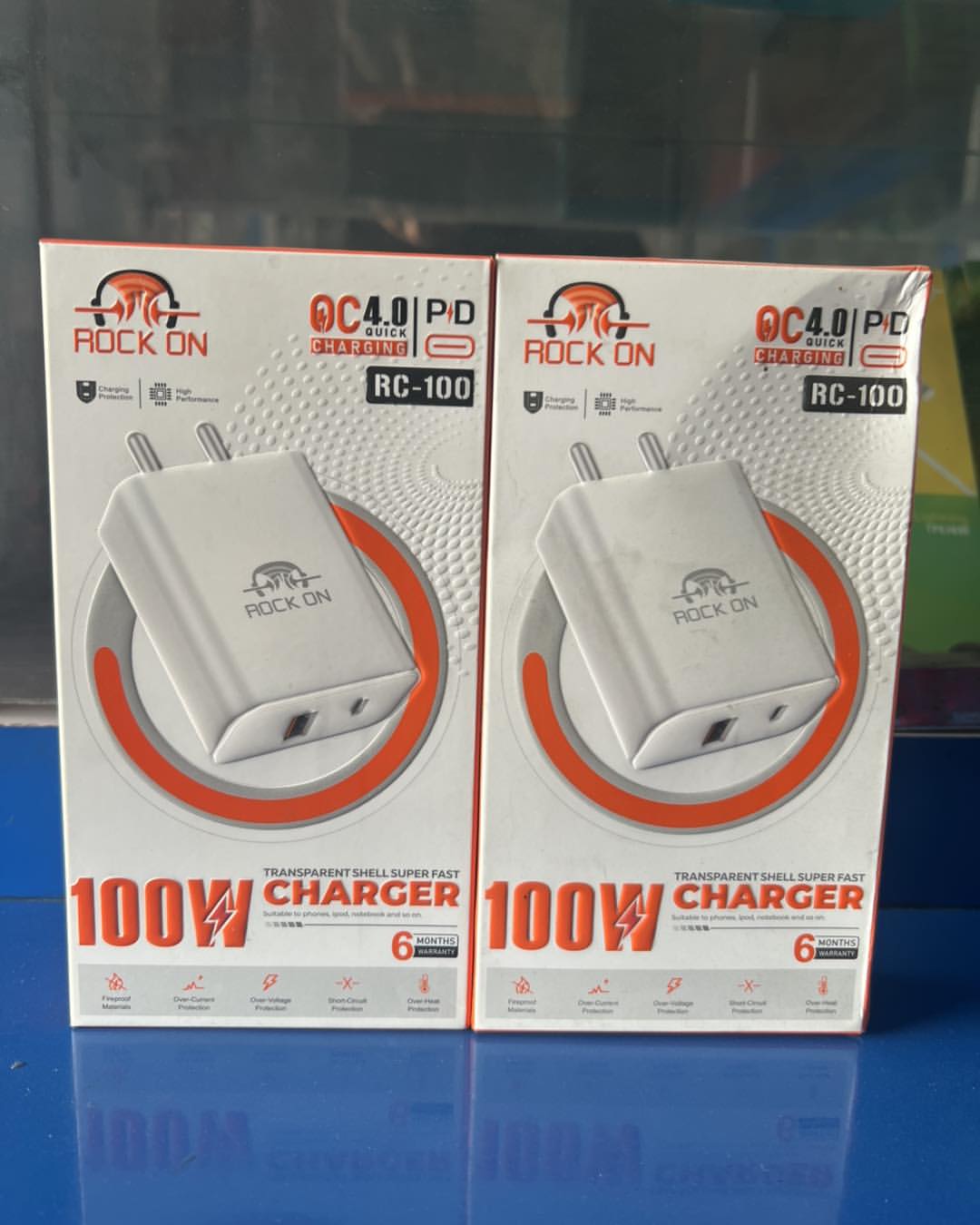 Powerful Fast Charger: Boost Your Phone Instantly!