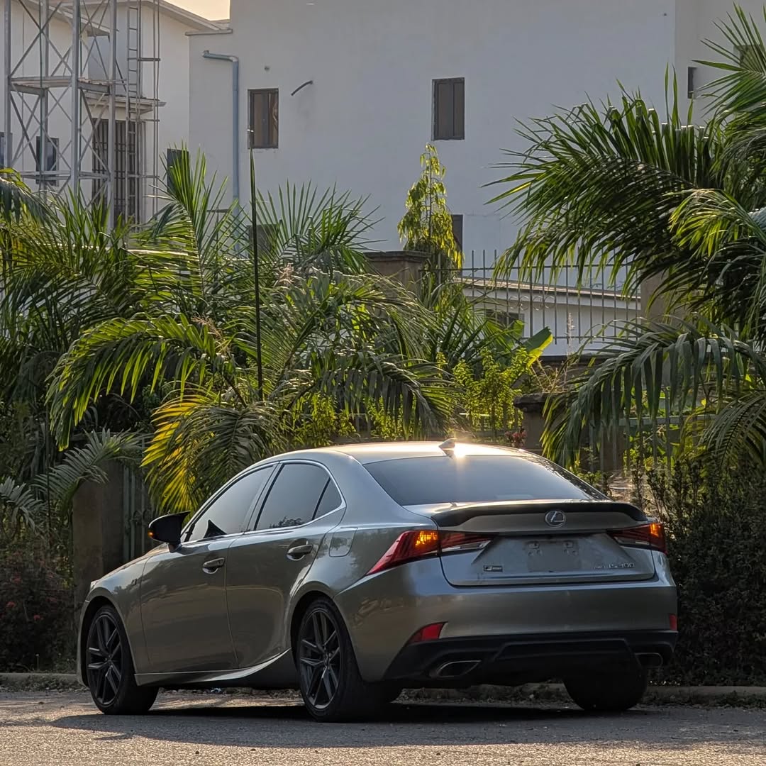 Lexus IS300 F-Sport: 33.8M, Duty Paid, Accident-Free