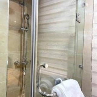 Victoria Island’s Chic Urban Retreat