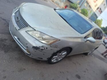 Pure 1st Body Lexus ES350: Buy & Drive!