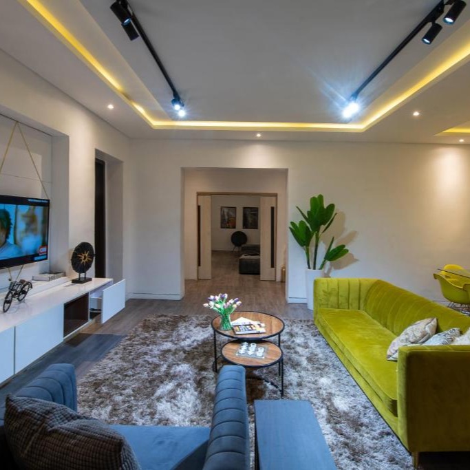 Lekki Oasis: Private Pool & Lake Views