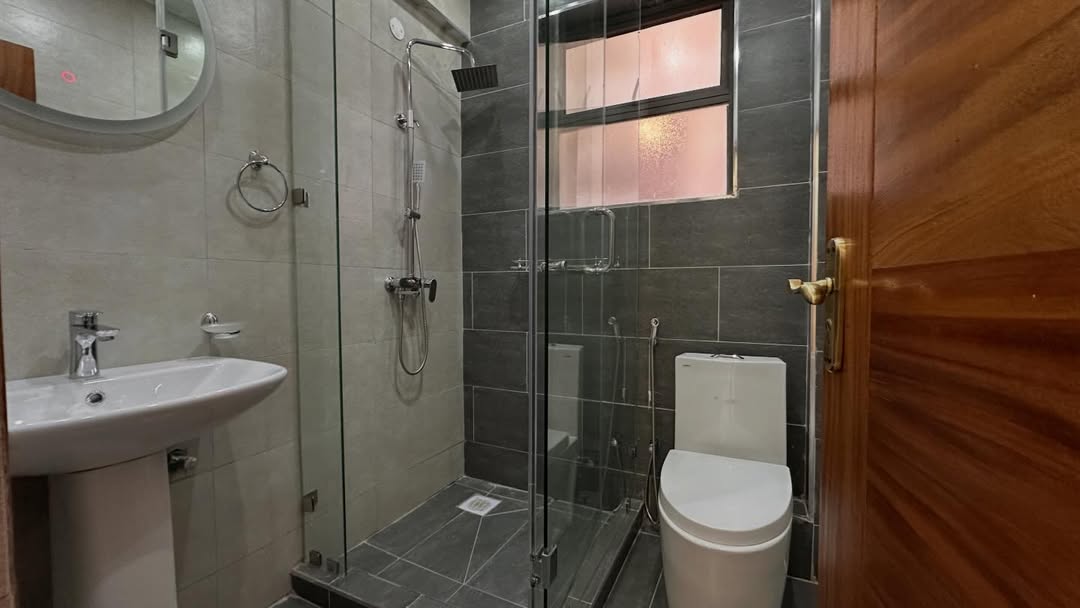 Spacious 2-Bed + DSQ in Secure, Modern Haven