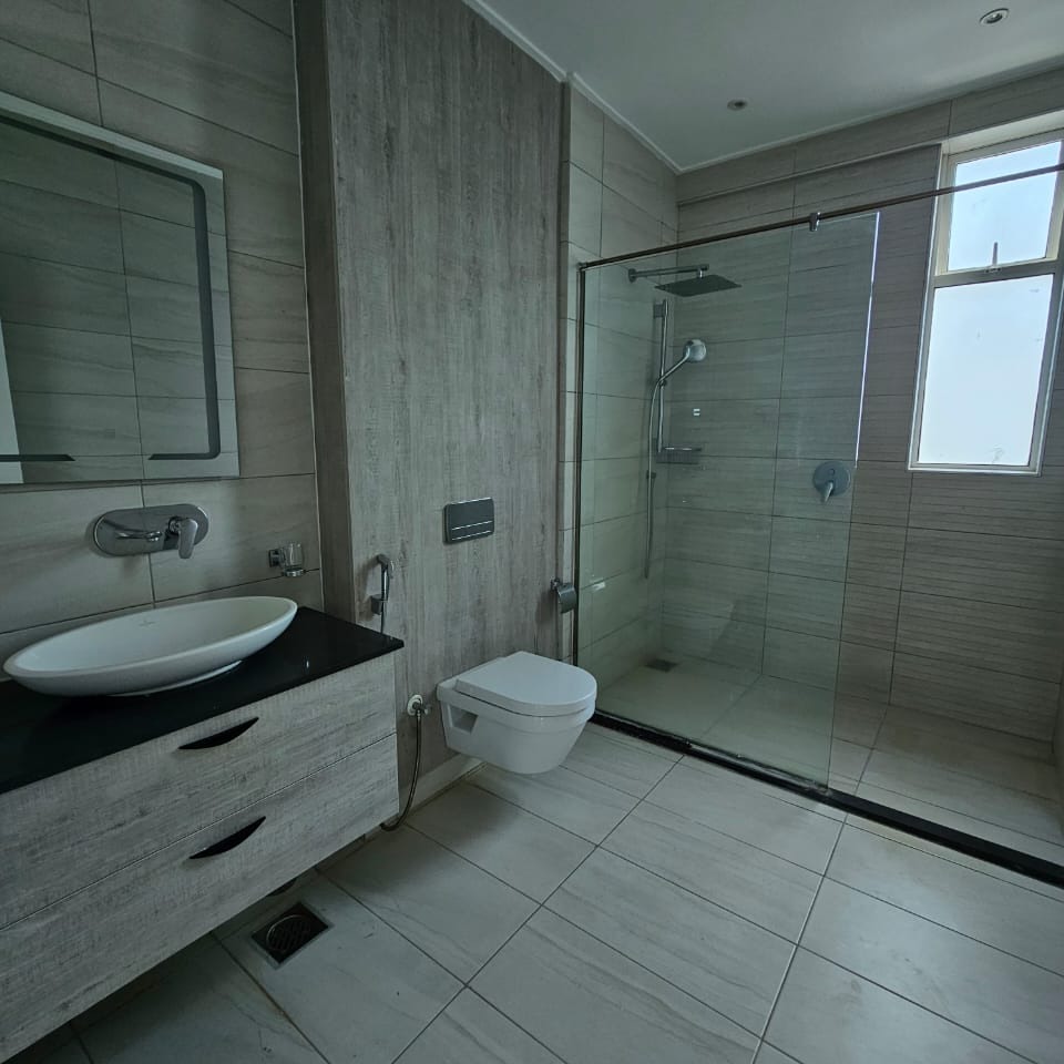 Westlands Oasis: 1BR with Rooftop Views & Pool