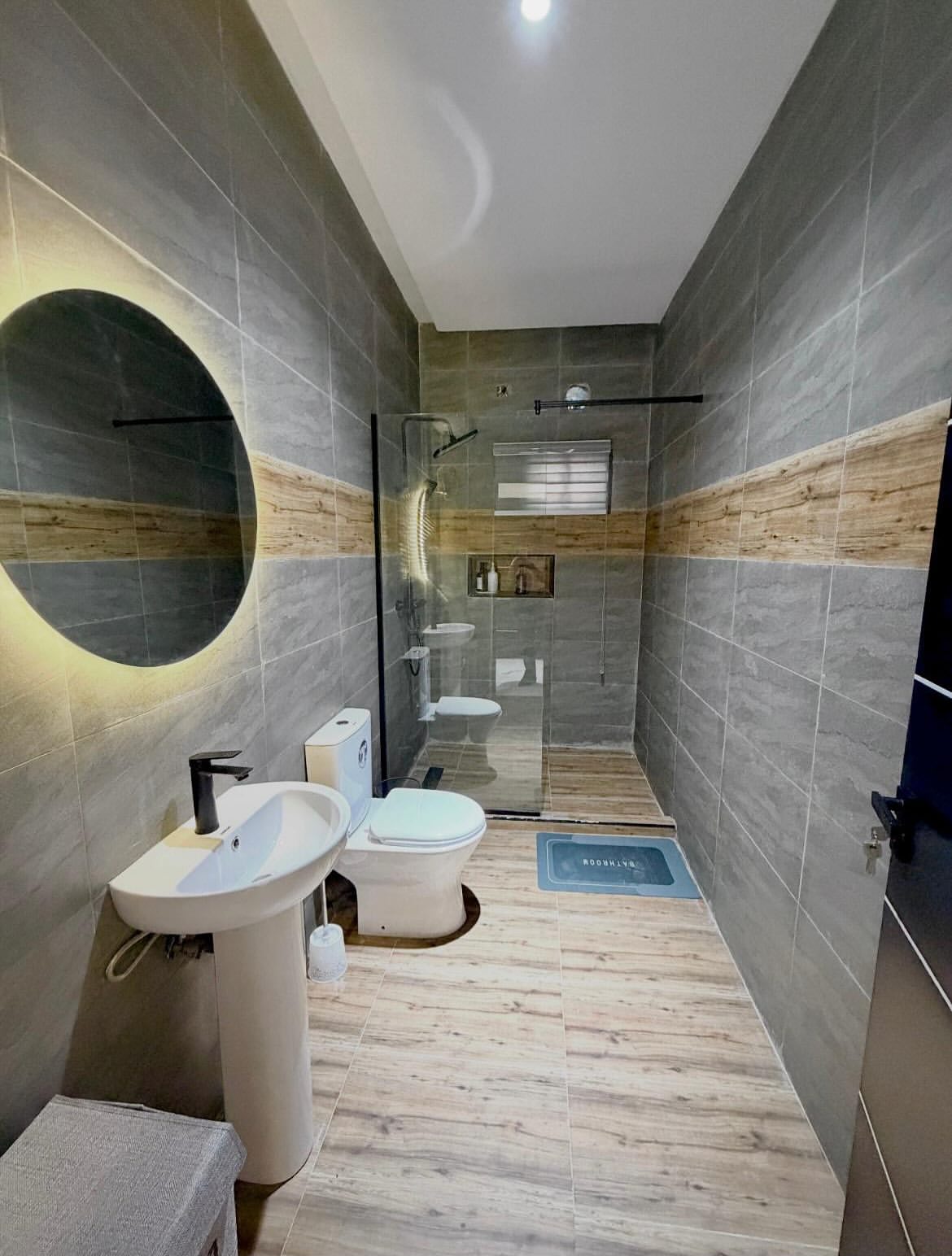 Luxury Shortlet Haven: Serene Katampe Escape