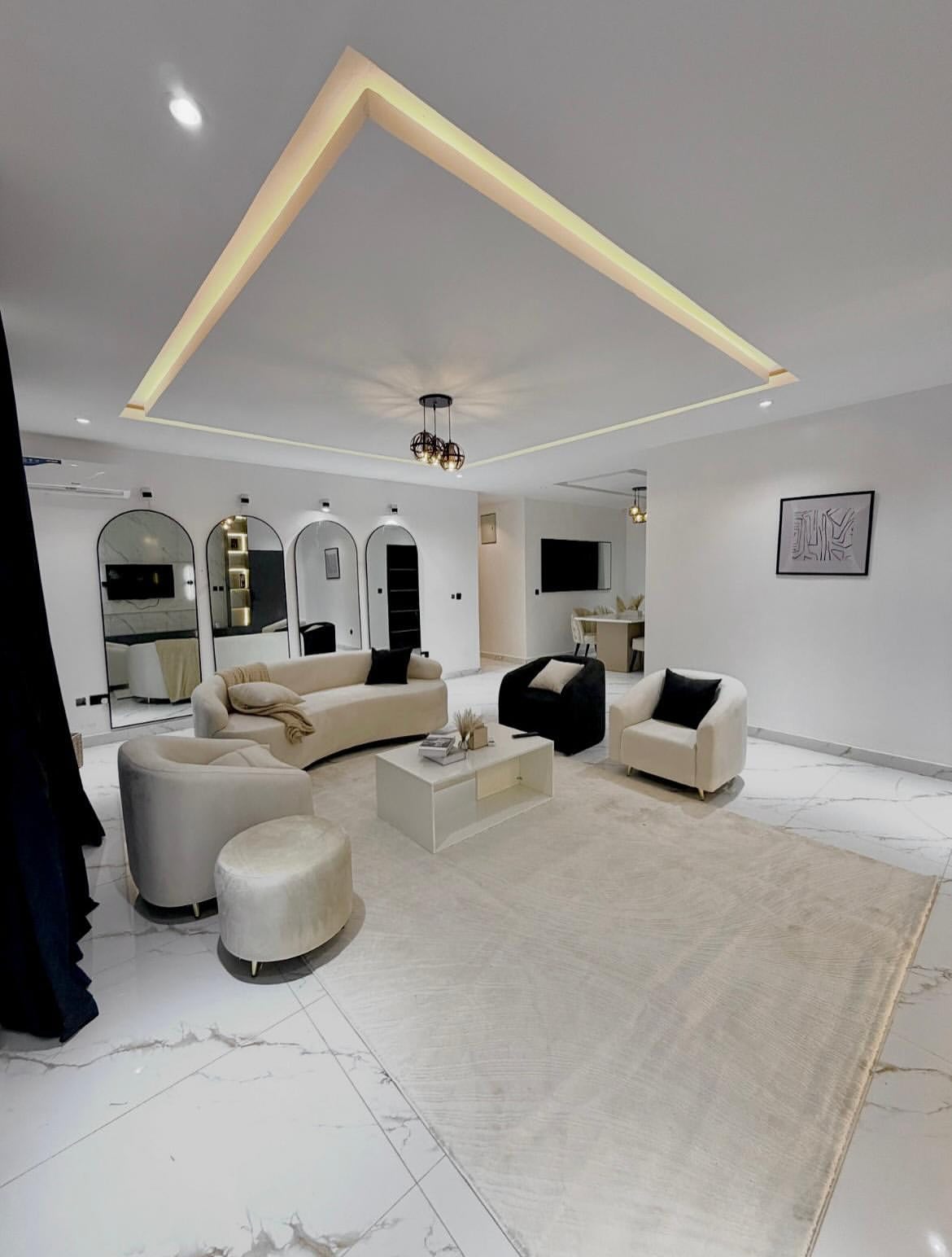 Luxury Shortlet Haven: Serene Katampe Escape