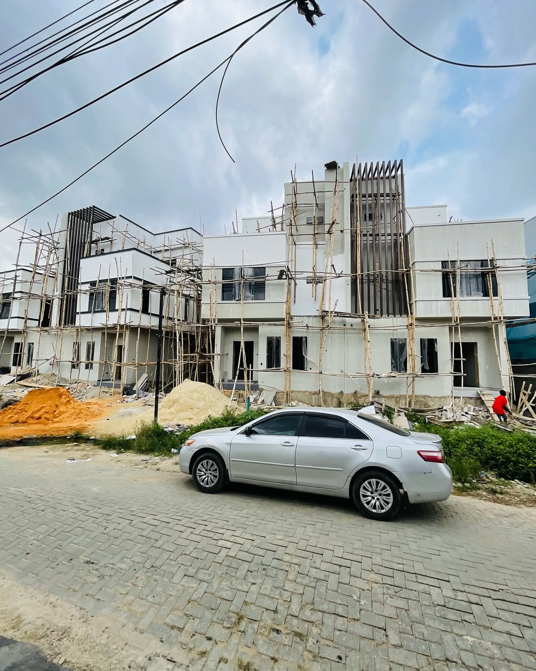 Gbagada’s Grand 4-Bedroom Sanctuary