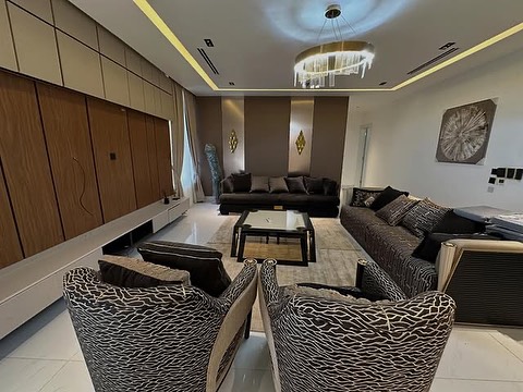 Lifecamp’s Smart 7-Bedroom Haven with Elevator