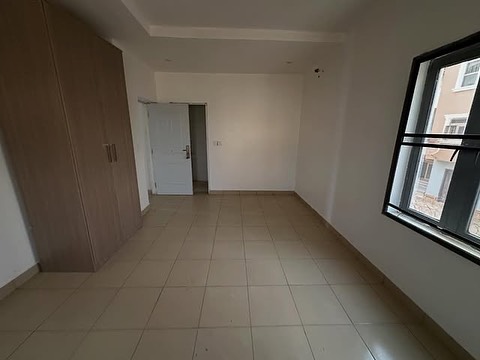 Stunning 3-Bed Ensuite in Serene Durumi, Abuja