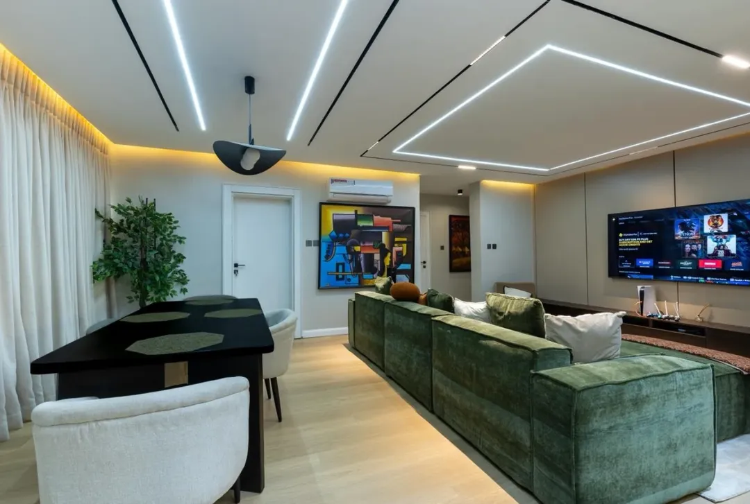 River Park Escape: 2BR with PS5 & 24/7 Power