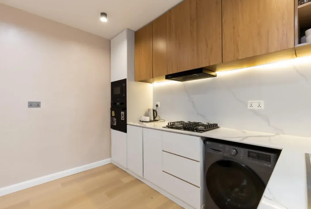 River Park Escape: 2BR with PS5 & 24/7 Power