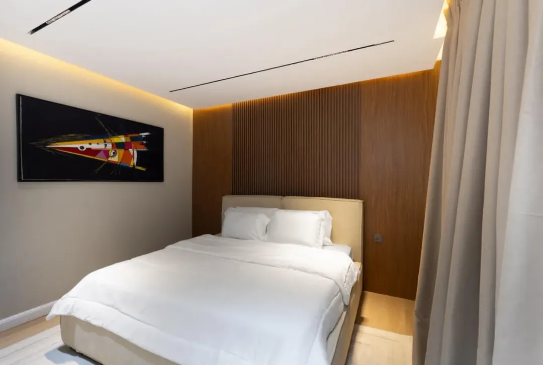 River Park Escape: 2BR with PS5 & 24/7 Power