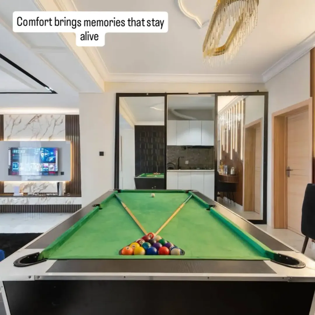 Lekki Luxury Escape: PS5, Balcony & Games