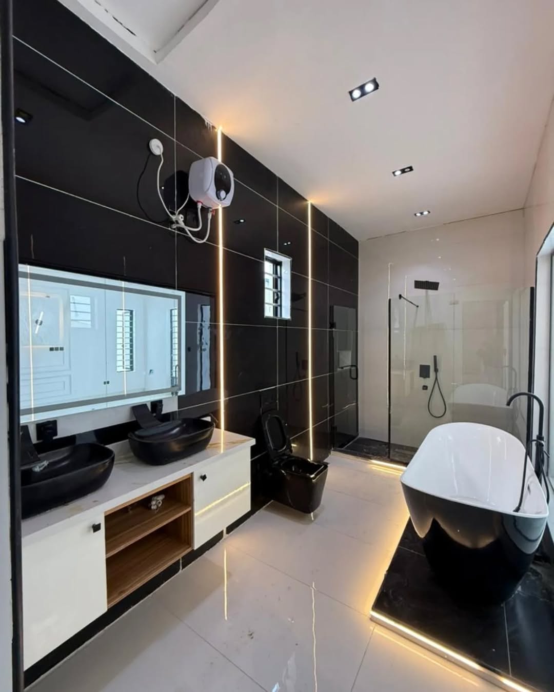 Exquisite 5-Bed Duplex in Ajah’s Premier Estate