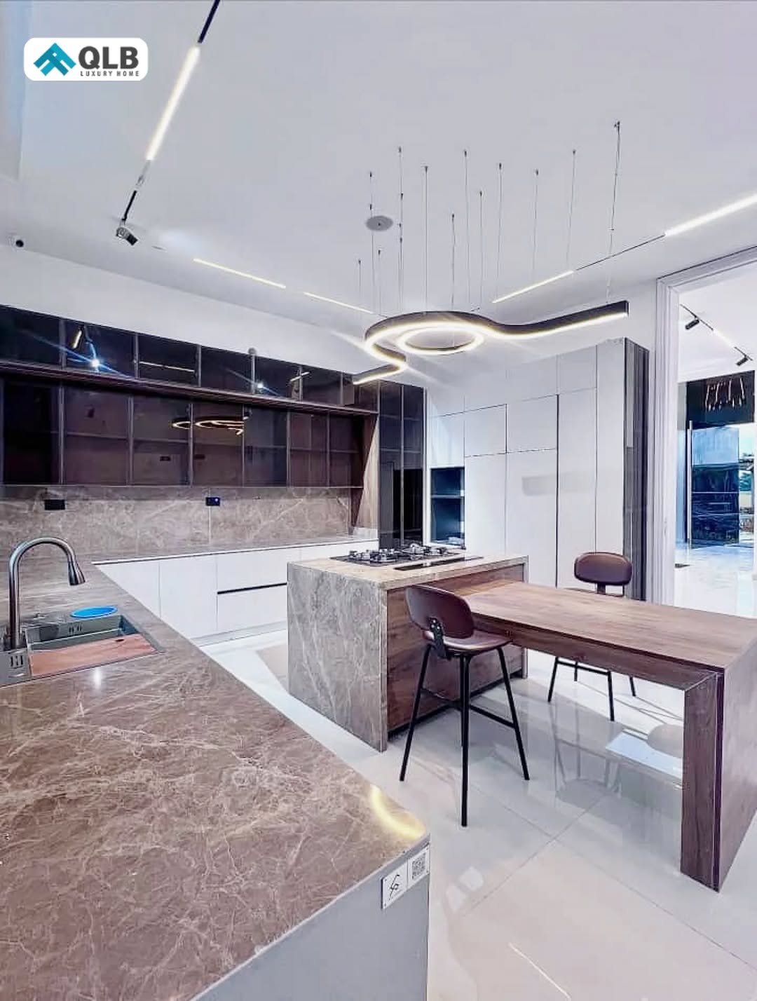 Lekki’s Ultimate Family Oasis: 5-Bed Duplex with Pool & Cinema