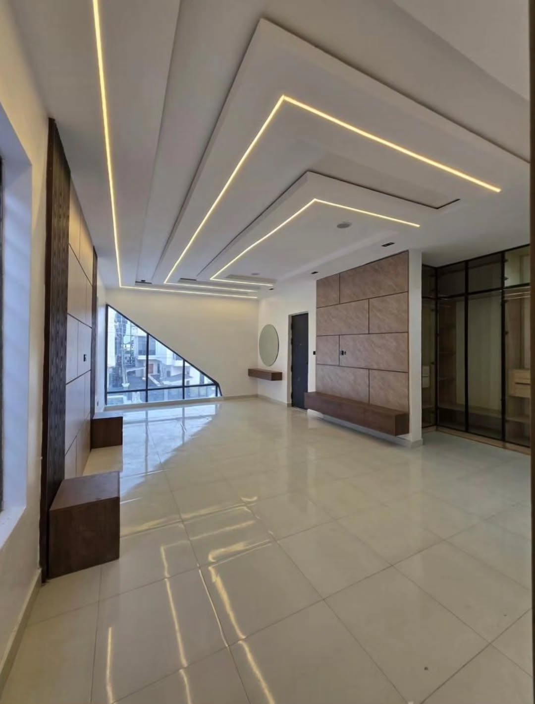 Spacious 5-Bed Duplex with Resort-Style Pool in Ikota