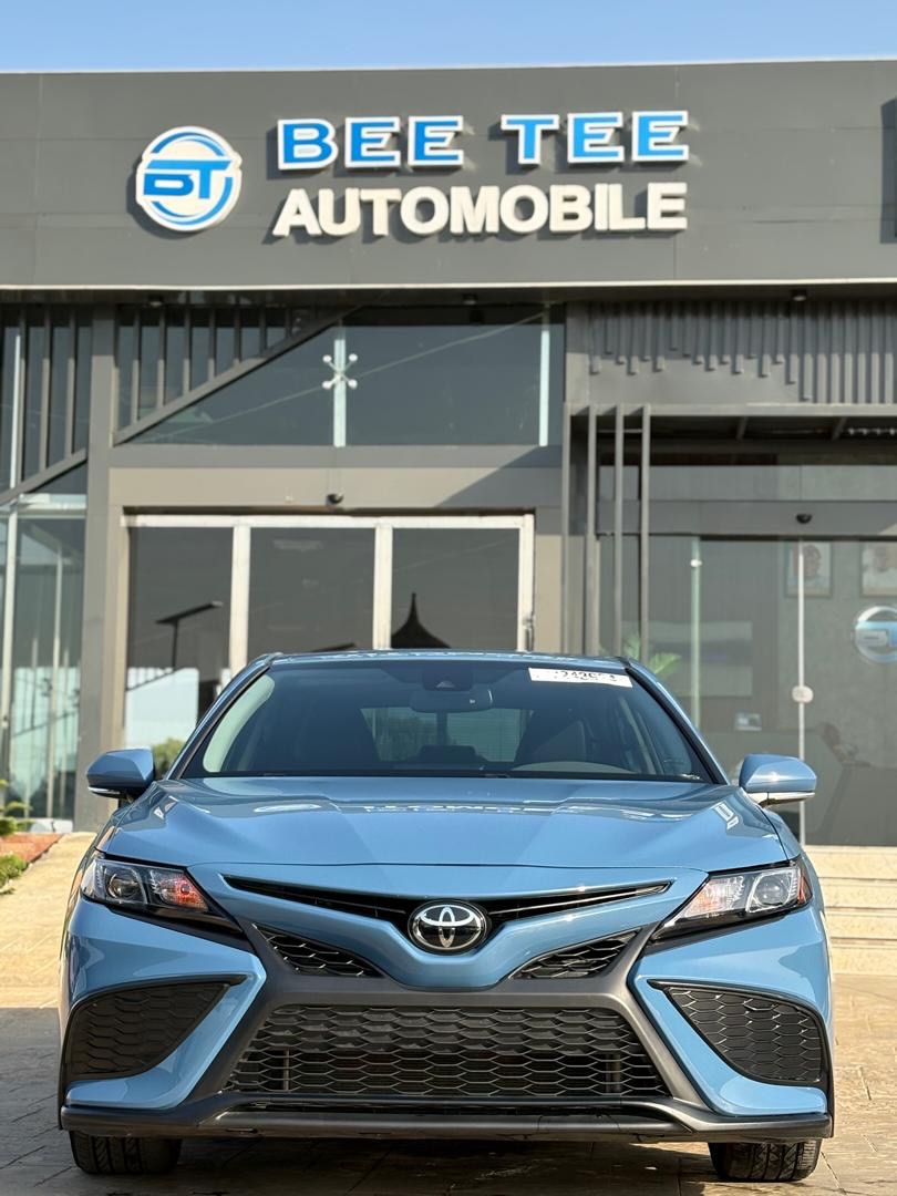 2024 Camry S.E: Style & Tech That Commands The Road