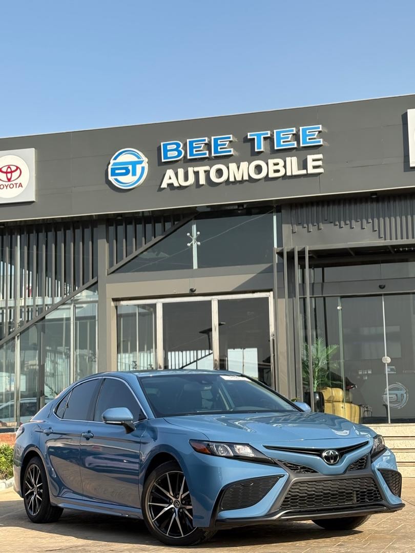 2024 Camry S.E: Style & Tech That Commands The Road