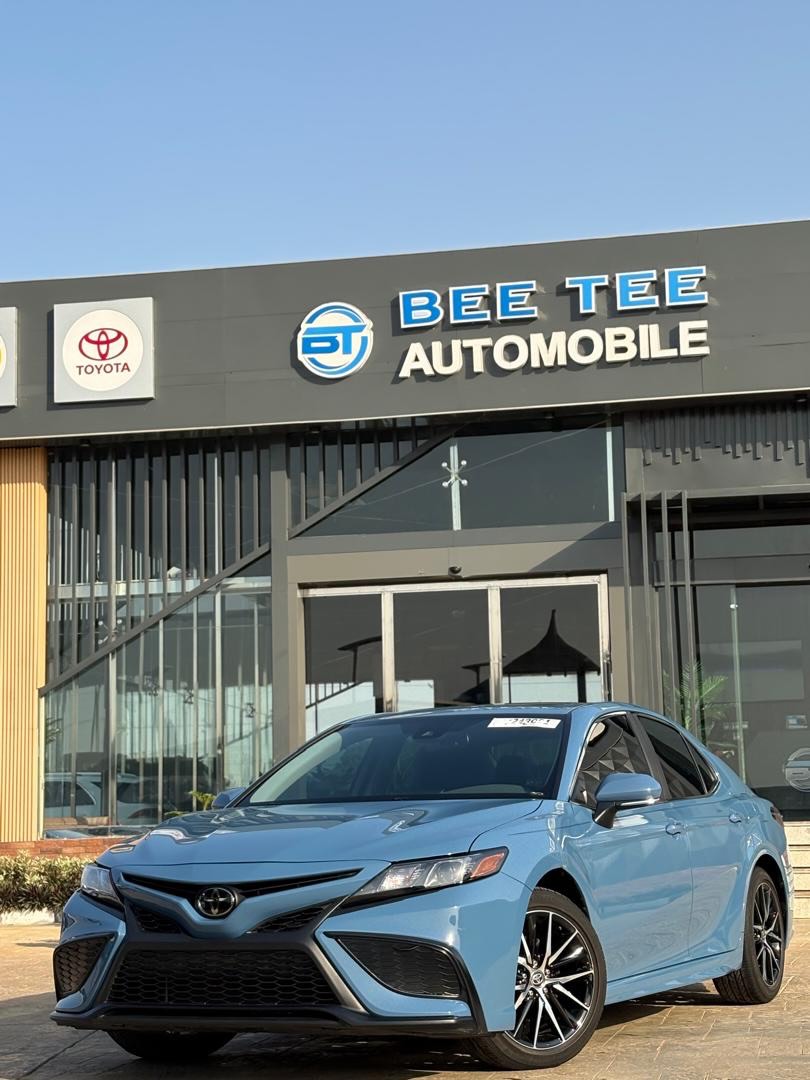 2024 Camry S.E: Style & Tech That Commands The Road