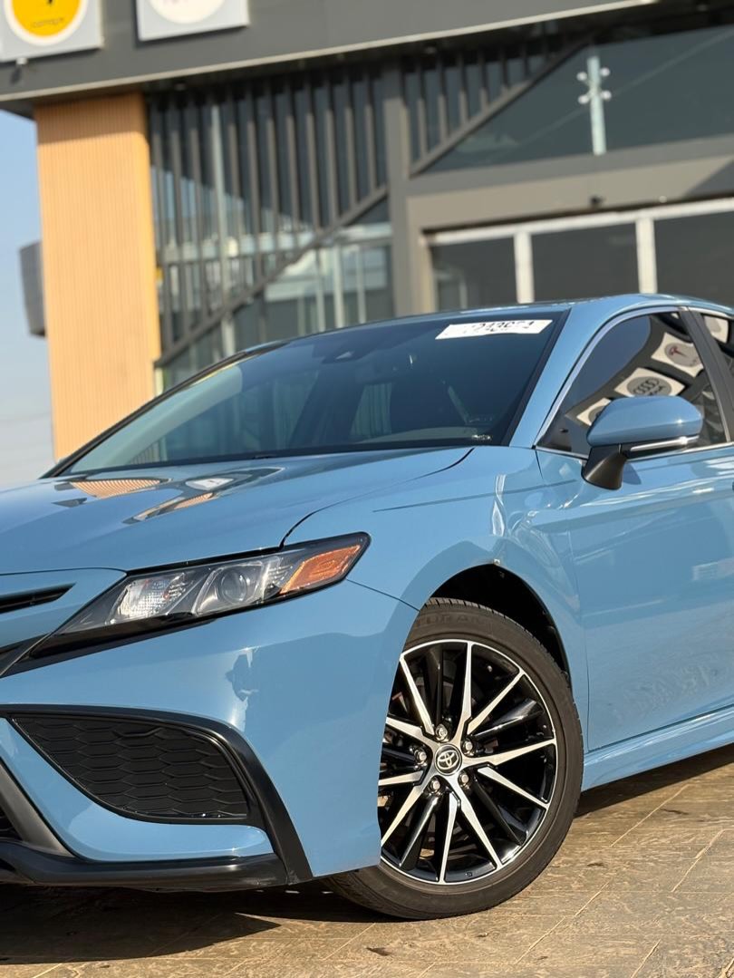 2024 Camry S.E: Style & Tech That Commands The Road