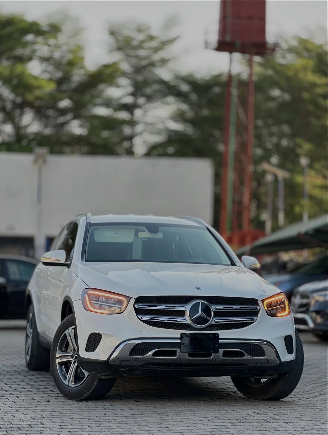 2021 Mercedes GLC300: Luxury SUV, ₦35M