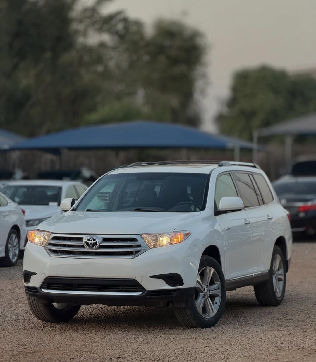 2011 Toyota Highlander: Unmatched Reliability & Space