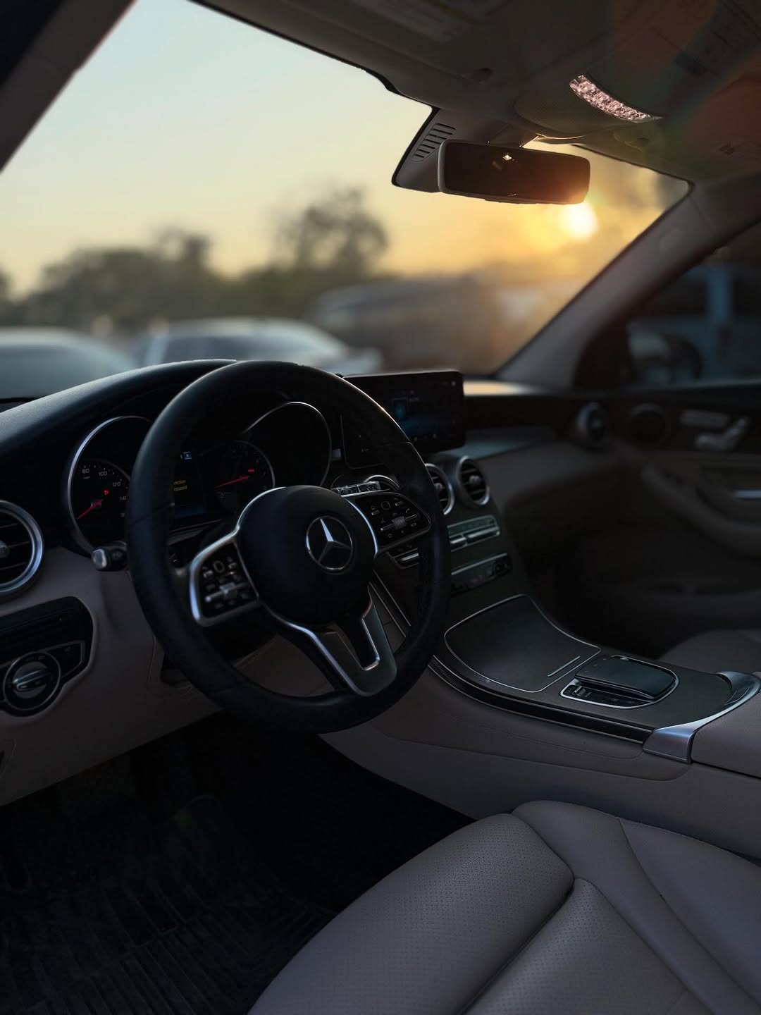 2020 Mercedes GLC300: Luxury SUV, Unbeatable Deal