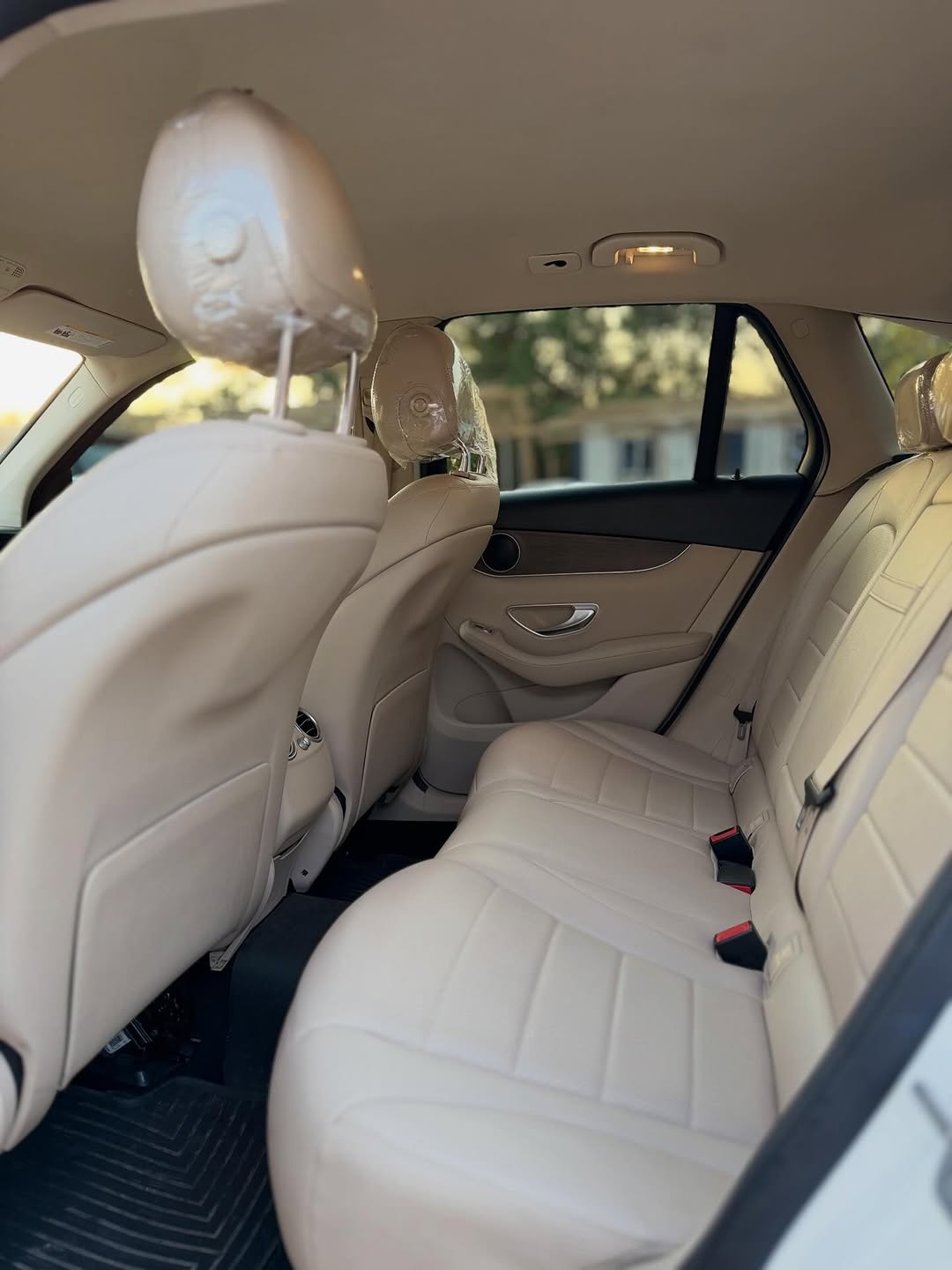 2020 Mercedes GLC300: Luxury SUV, Unbeatable Deal