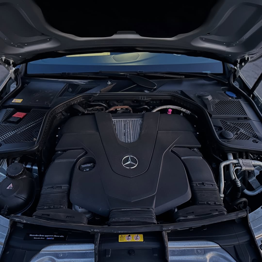 Luxury AWD Mercedes C400: Duty-Paid & Ready