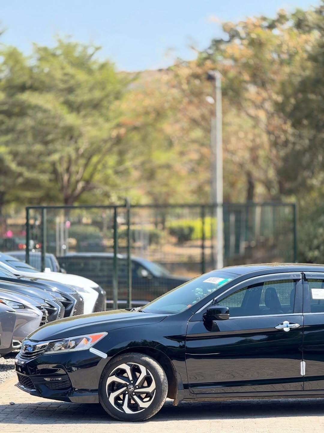 Immaculate 2017 Honda Accord EX-L: Duty Paid