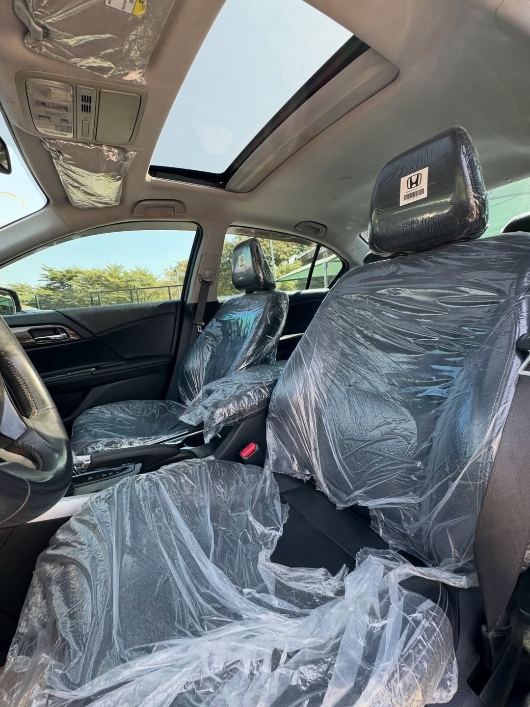 Immaculate 2017 Honda Accord EX-L: Duty Paid