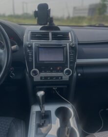 2013 Toyota Camry SE: Sunroof & Camera