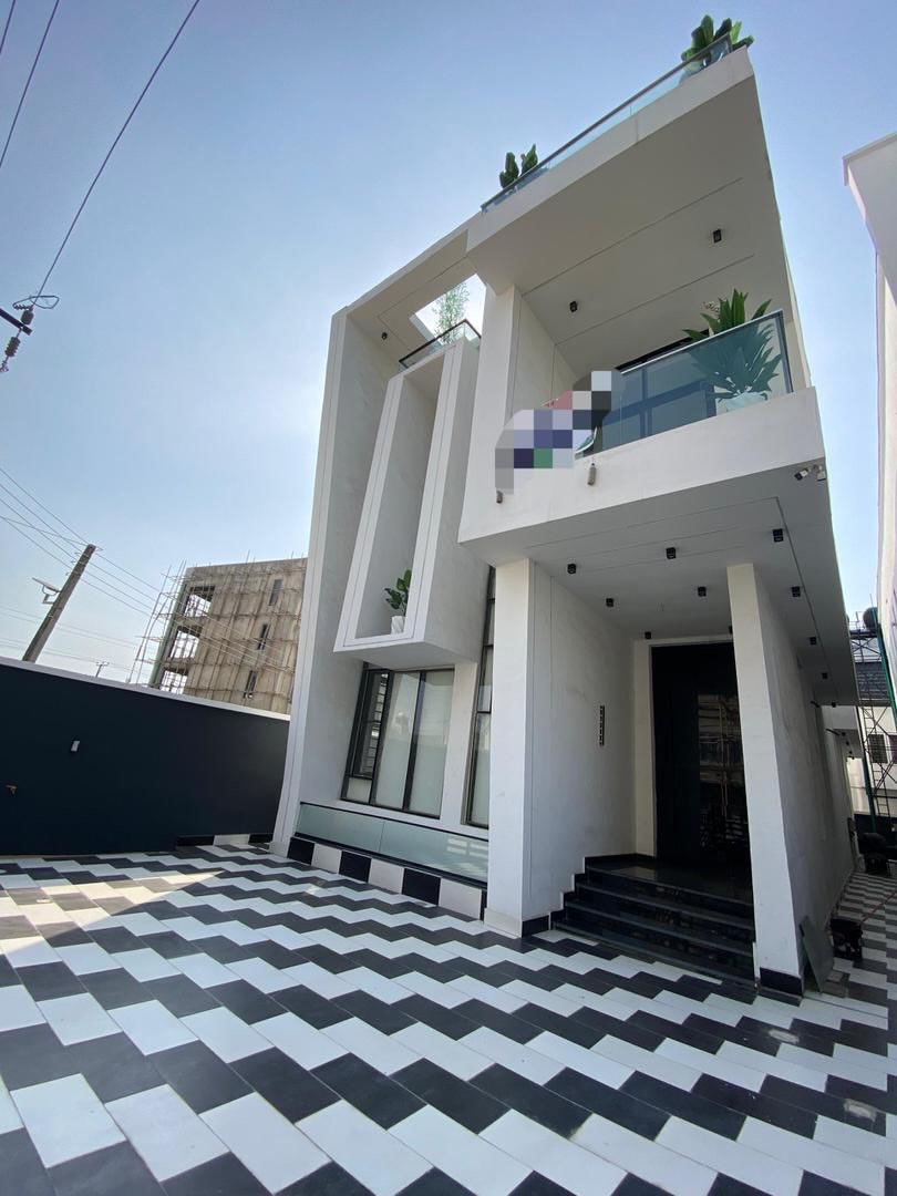 Lagos Luxury: 5-Bedroom Estate Duplex with Pool