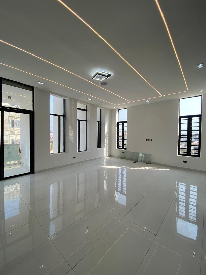 Lagos Luxury: 5-Bedroom Estate Duplex with Pool