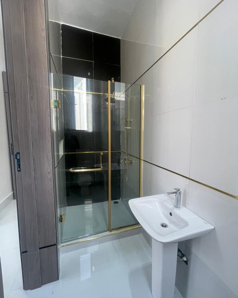 Opulent 5-Bedroom Haven with Resort-Style Pool