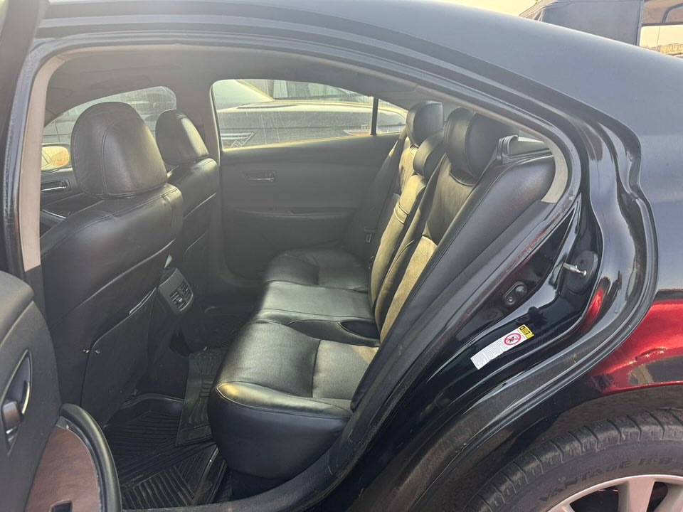 Luxury Lexus ES350: Perfect Drive, Pristine Papers