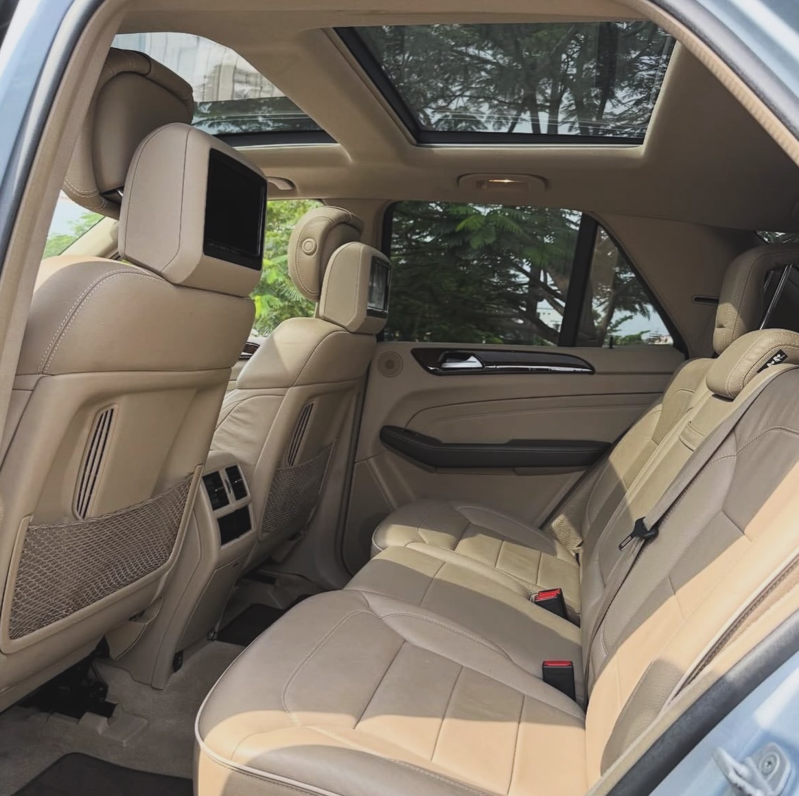 Luxury ML350: Fresh Import, Loaded & Accident-Free