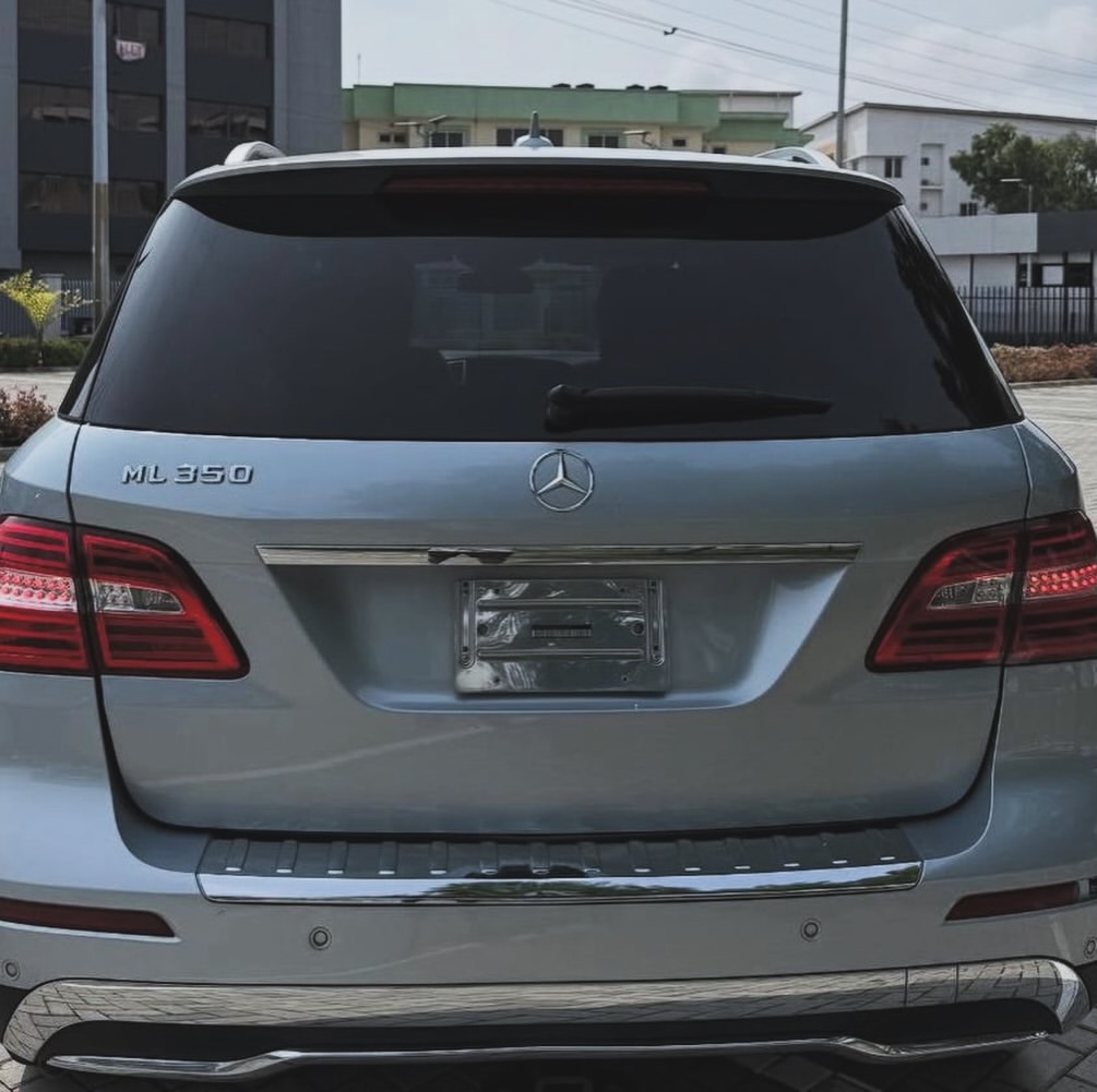 Luxury ML350: Fresh Import, Loaded & Accident-Free