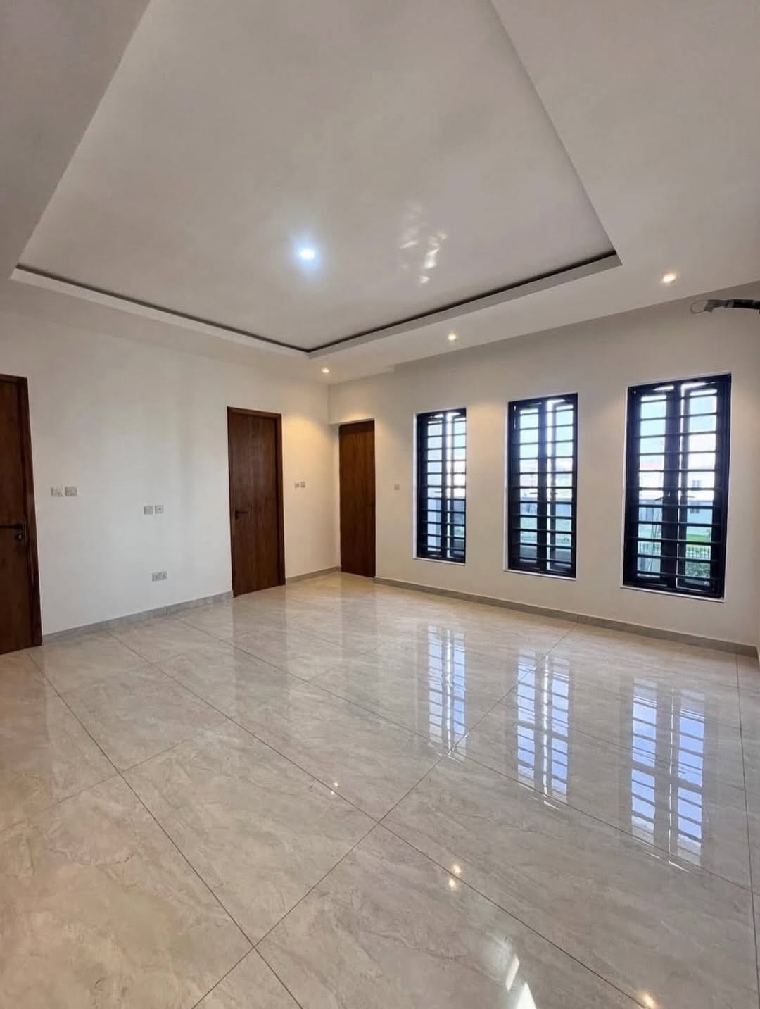 Lagos Luxury: Spacious Ensuite Apartments in Secure Ikate Estate