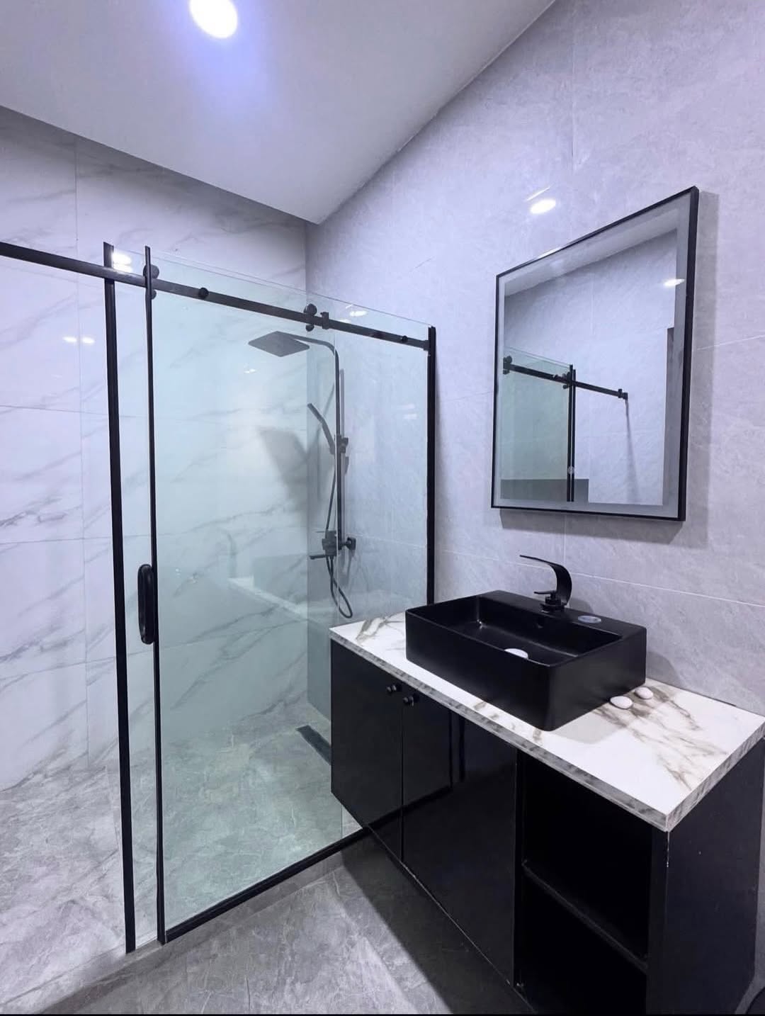 Lagos Luxury: Spacious Ensuite Apartments in Secure Ikate Estate