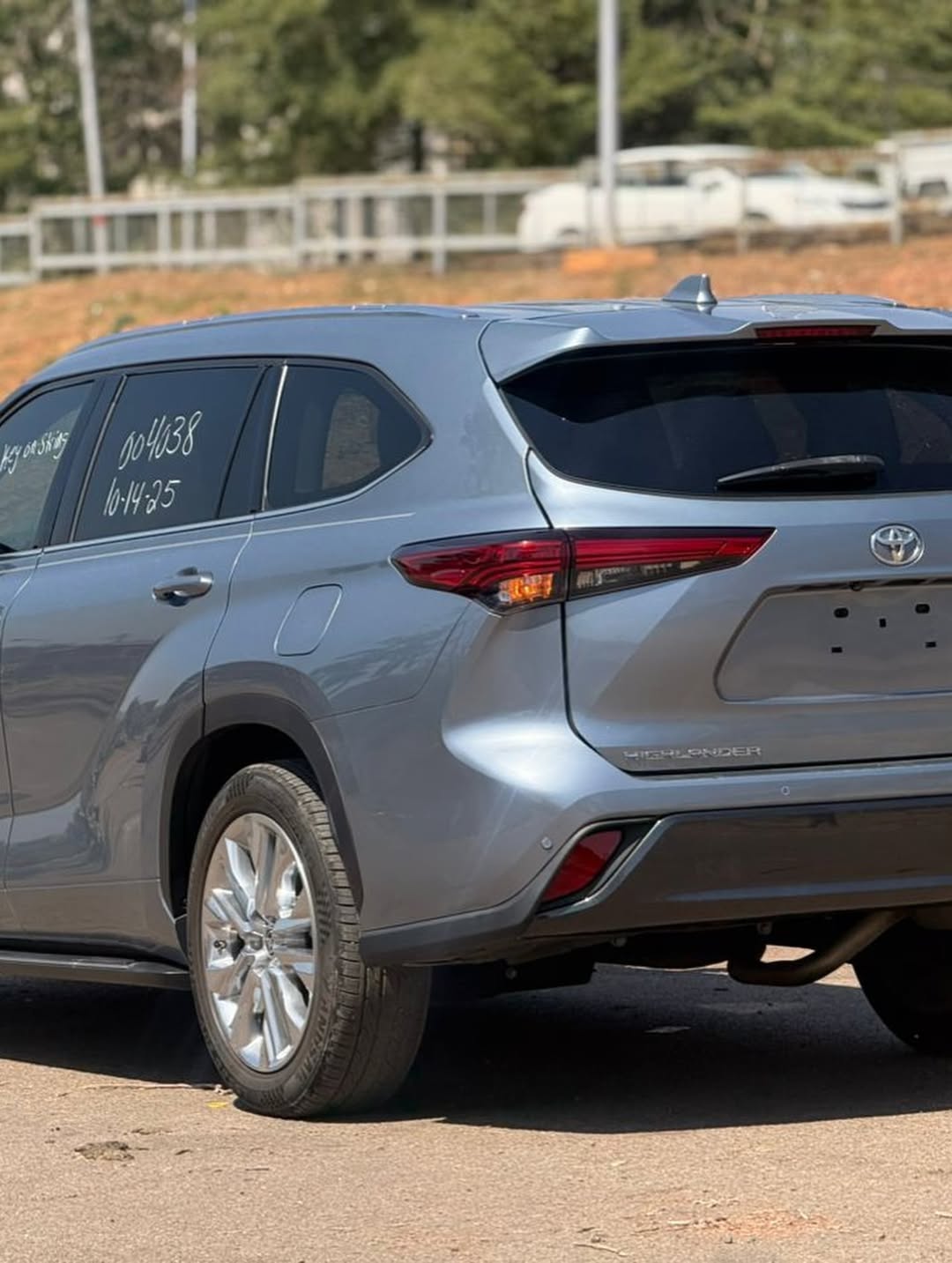 Imported 2020 Highlander Luxury: 69M Naira