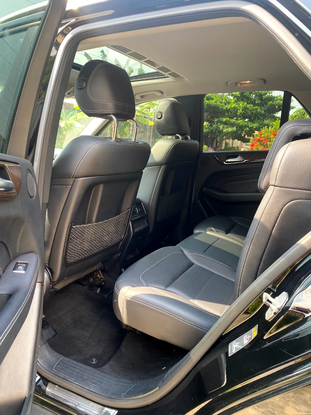 Luxury 2013 Mercedes ML350: Own Prestige for 27M