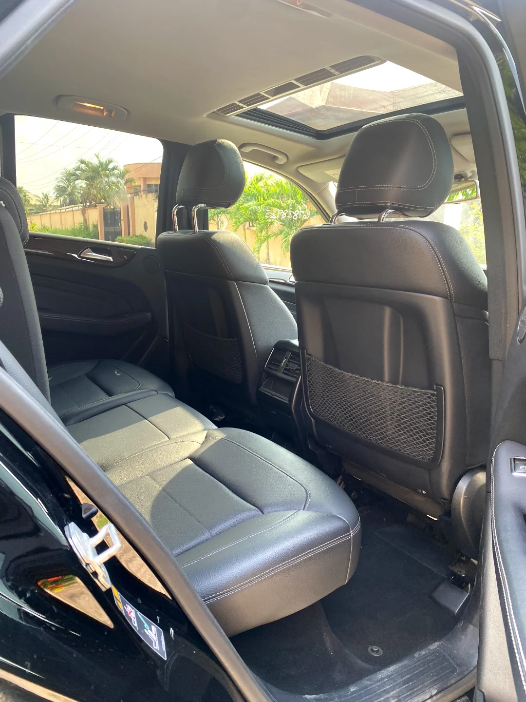 Luxury 2013 Mercedes ML350: Own Prestige for 27M