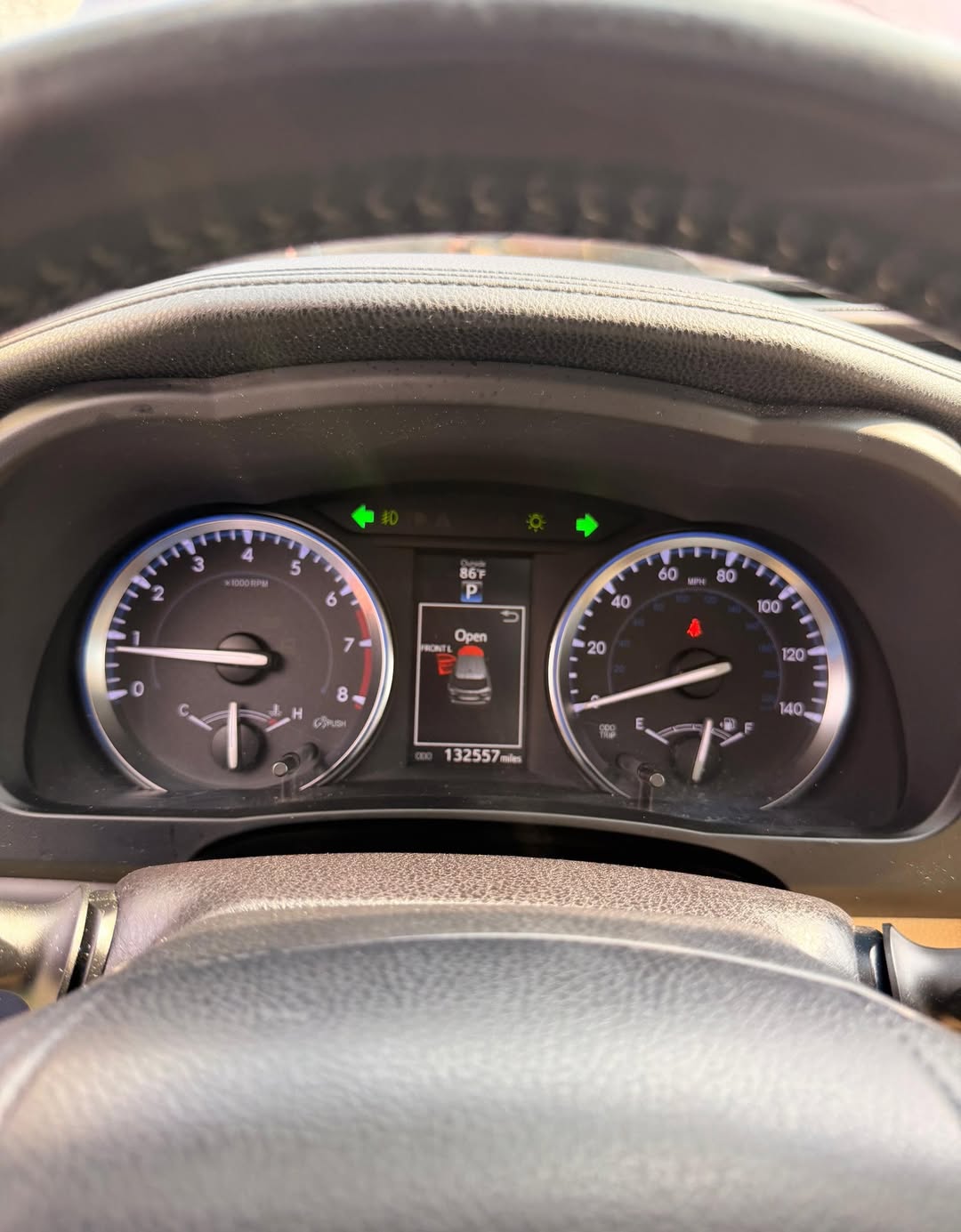 Luxury Loaded 2015 Highlander: Full Tech, Heated Seats & More