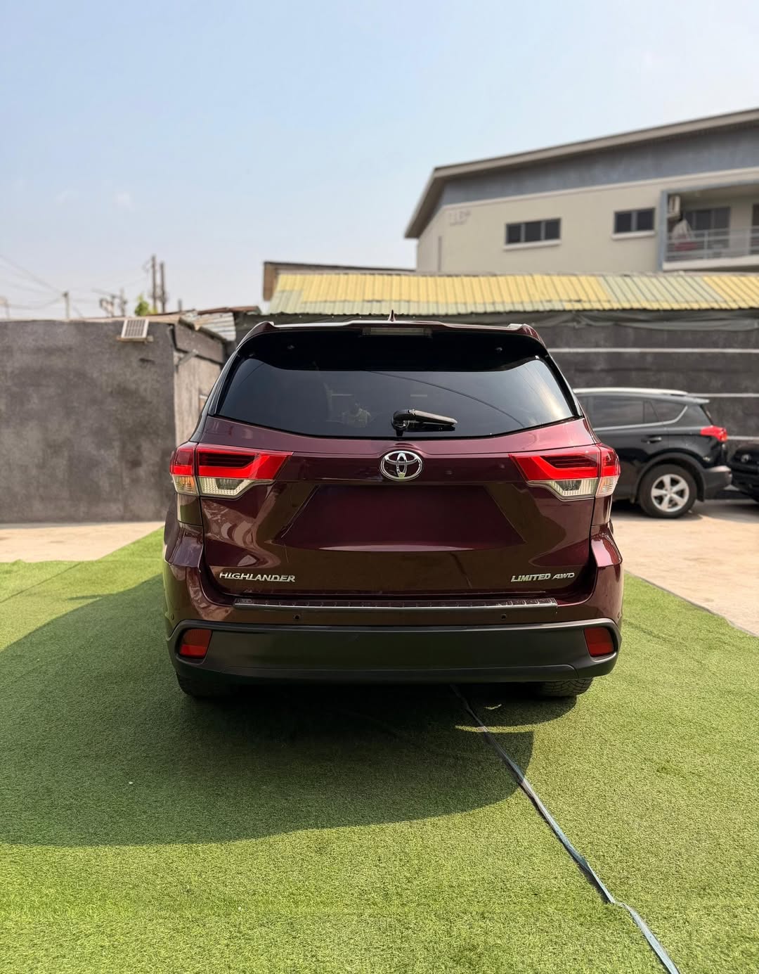 Luxury Loaded 2015 Highlander: Full Tech, Heated Seats & More