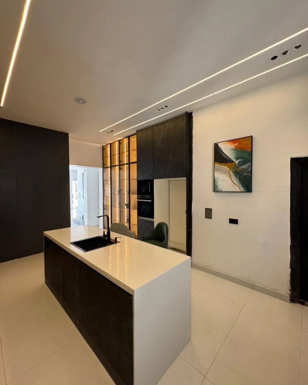 Ajáh’s Elite 5-Bed Estate with Pool & 24/7 Security