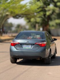 2016 Toyota Corolla LE: Super Clean & Original Papers