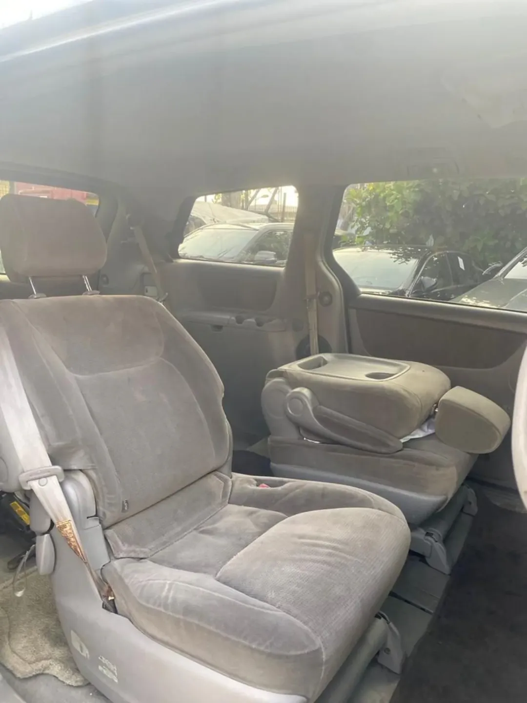 Just Arrived: 2005 Toyota Sienna, Accident-Free