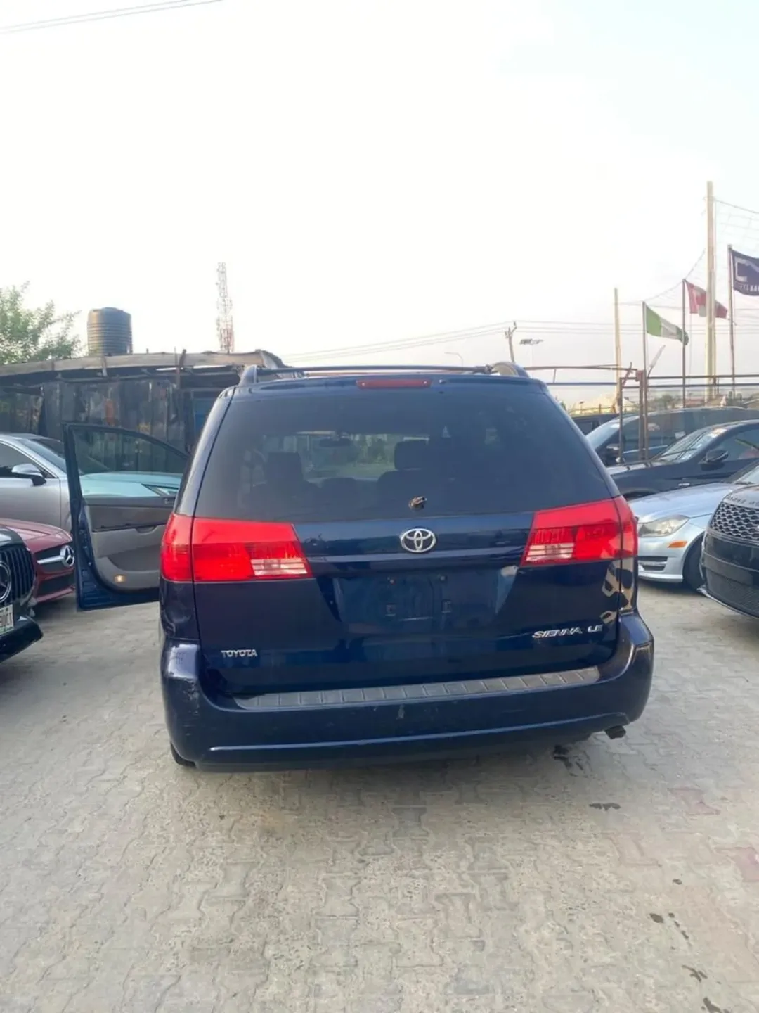 Just Arrived: 2005 Toyota Sienna, Accident-Free